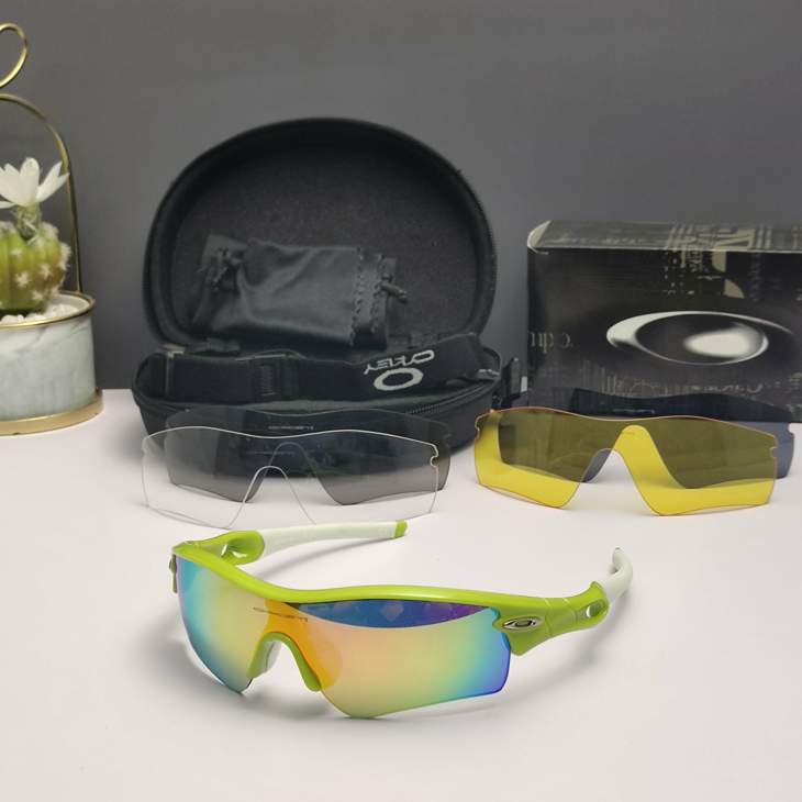 Picture of Oakley Sunglasses _SKUfw66124399fw